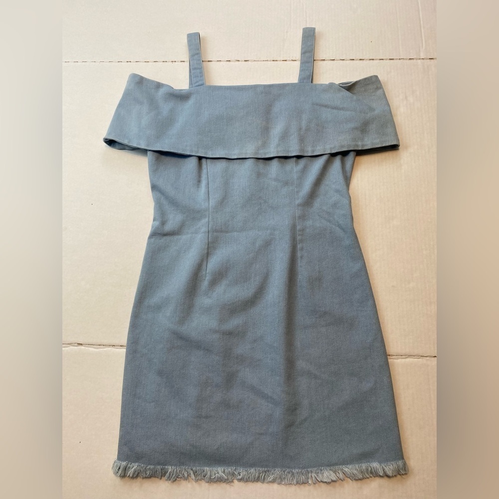 Whyte Eyelash Off Shoulder Womens Size Small Denim Mini Dress Frayed Hem Detail
